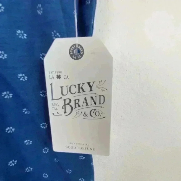 Lucky Brand top NWT Size Small - Picture 7 of 7